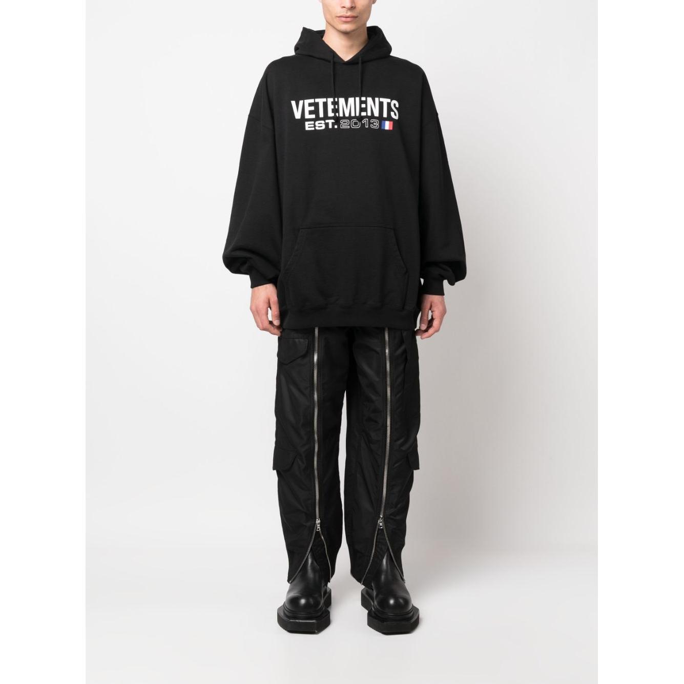 Vetements Sweaters Black UE54HD100BBLACK