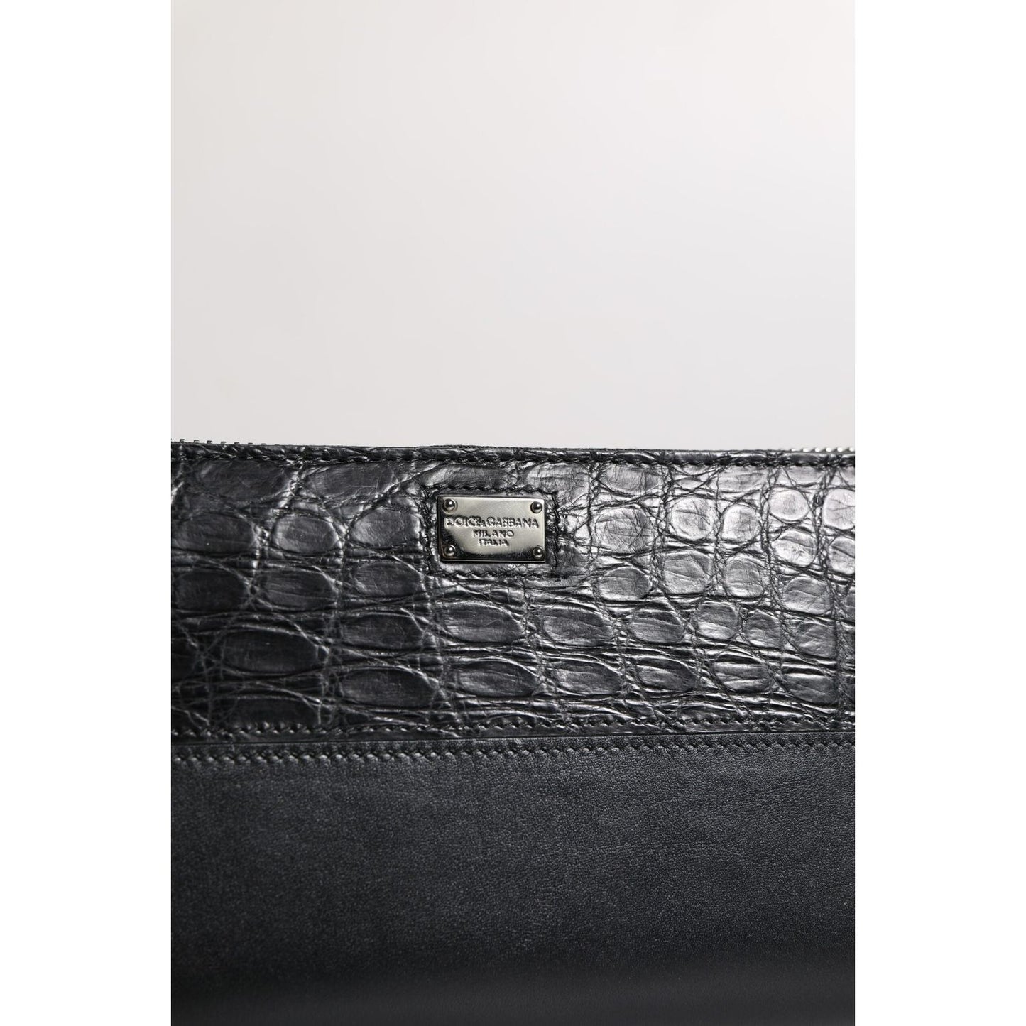 Dolce & Gabbana Black Leather Logo Plaque Zip Around Continental Wallet BAG4612