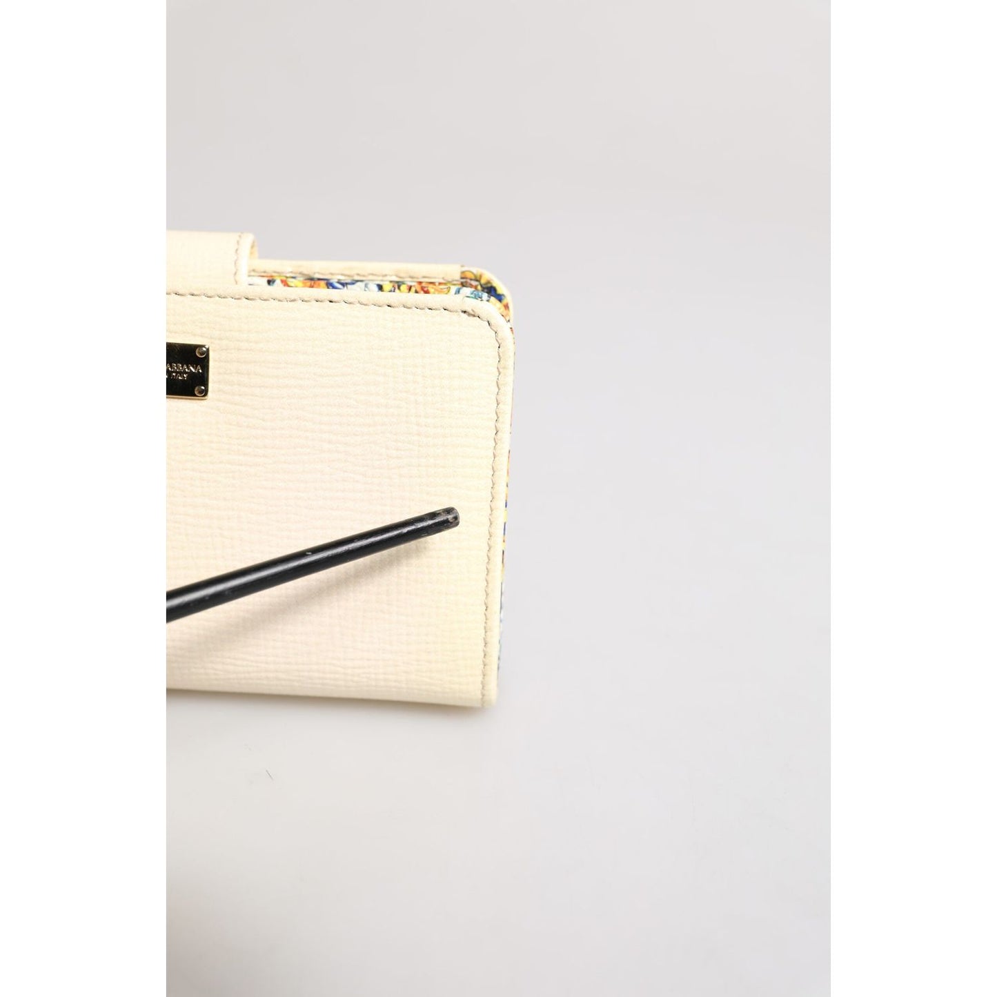 Dolce & Gabbana Ivory Calf Leather Compact Logo Plaque Card Holder Wallet BAG4554