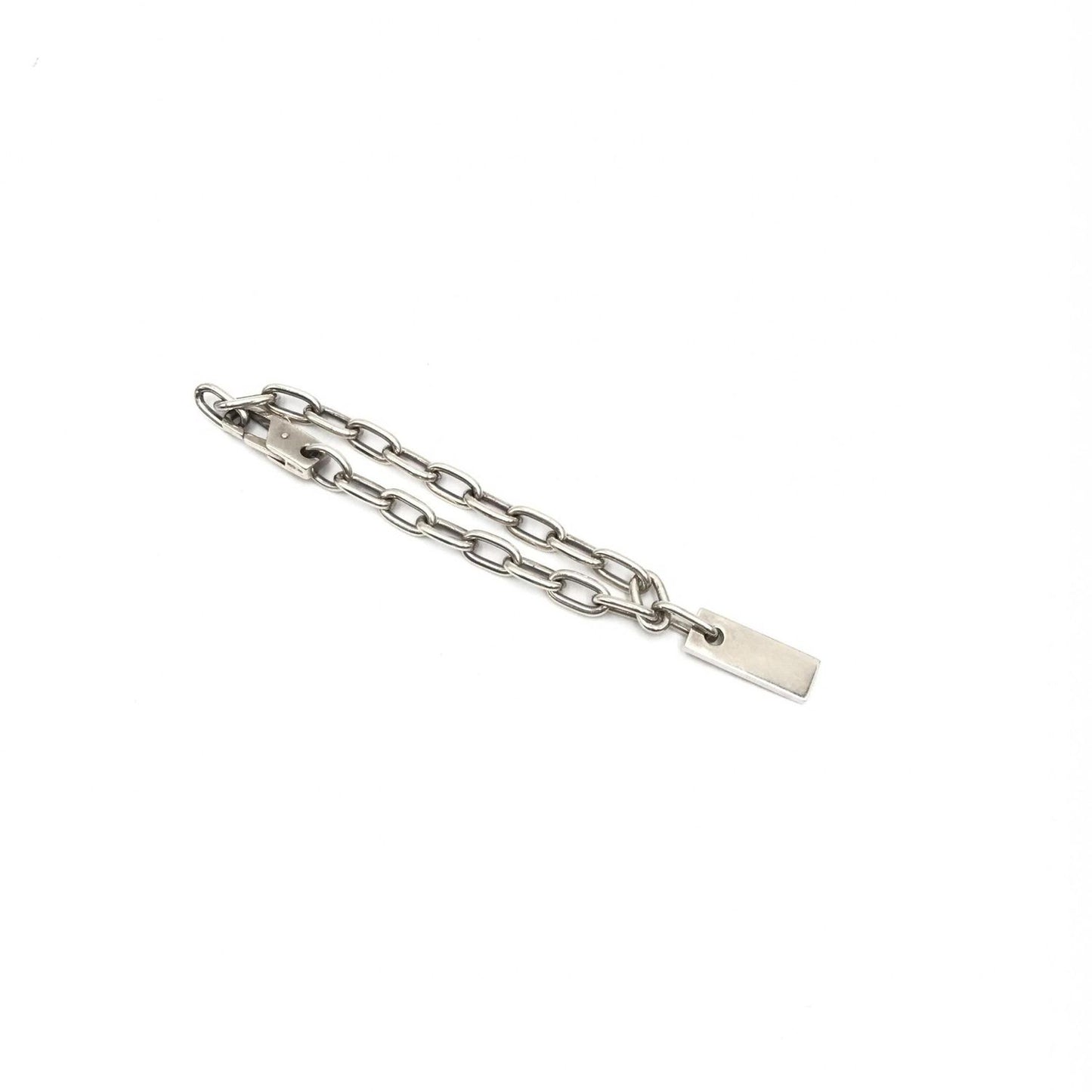 Gucci Sterling Silver Logo Plate Chain Bracelet