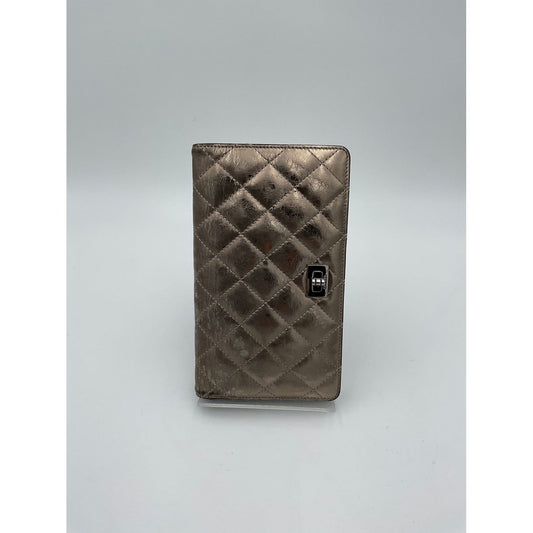 Chanel CHANEL Matèlassè Platinum Wallet