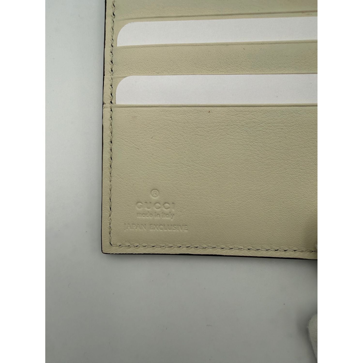 Gucci GUCCI GG Marmont Compact Wallet