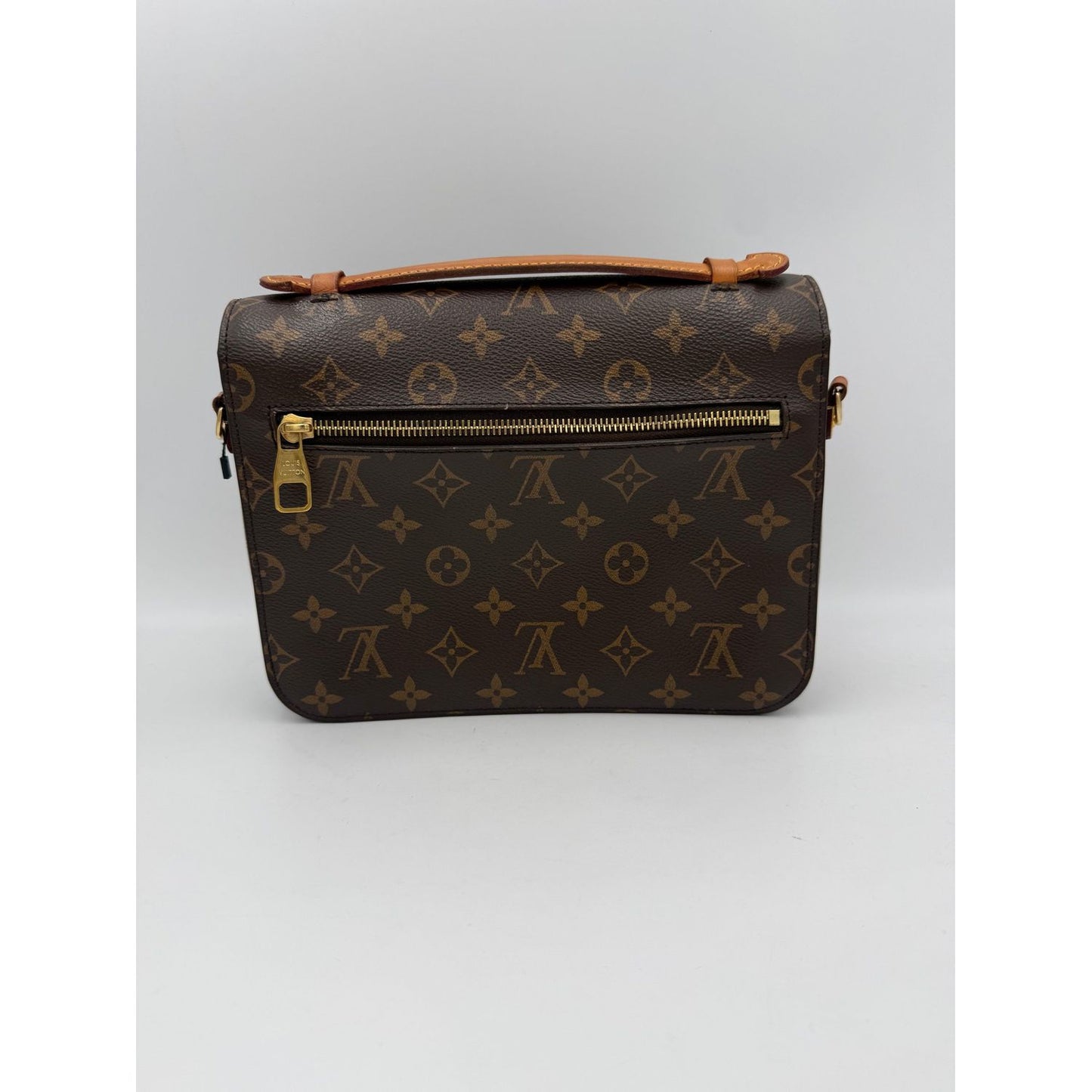 Louis Vuitton LOUIS VUITTON METIS Monogram Handbag