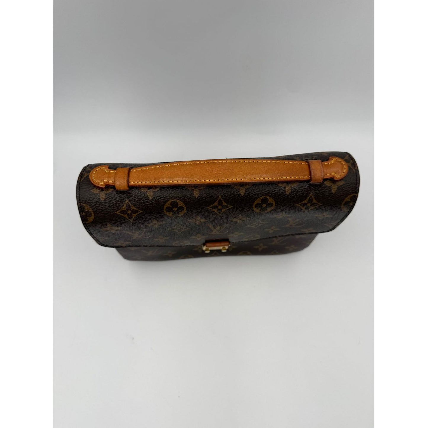 Louis Vuitton LOUIS VUITTON METIS Monogram Handbag