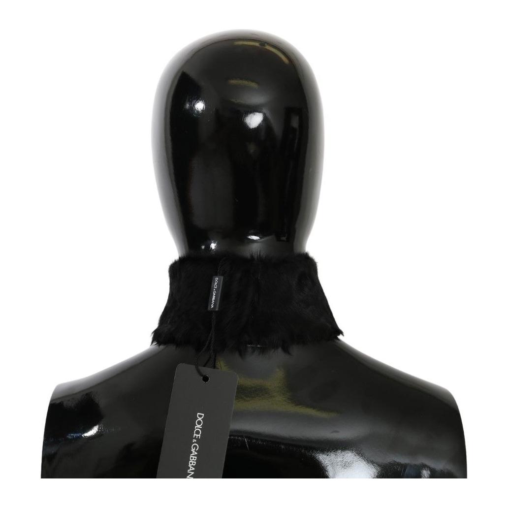 وشاح أنيق من جلد الحمل الأسود من دولتشي آند غابانا