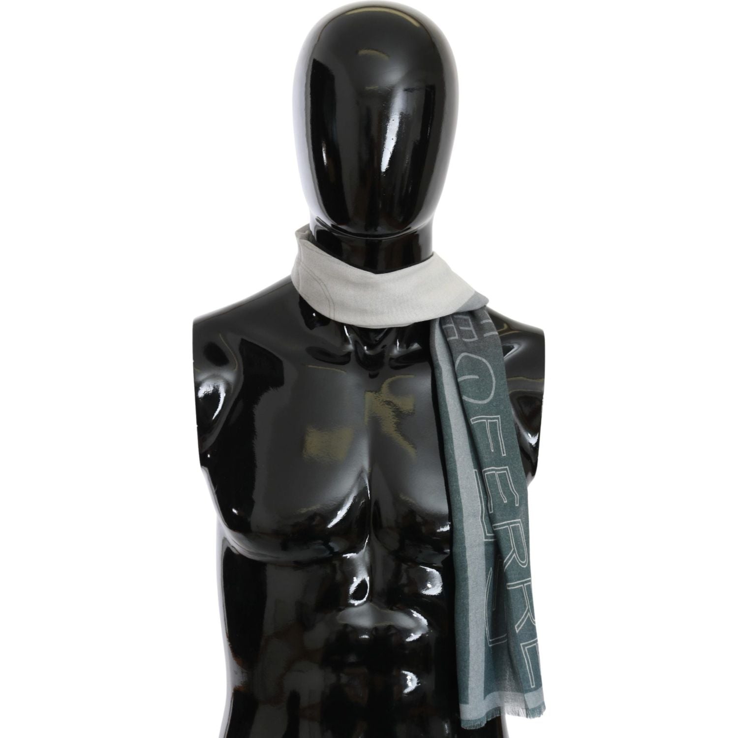 وشاح أنيق منقوش باللون الأزرق والرمادي من GF Ferre