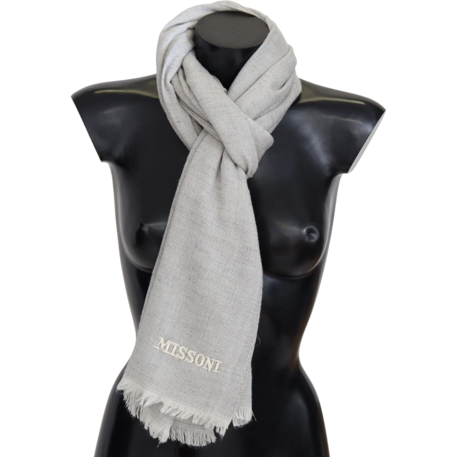 وشاح صوف أنيق من Missoni مع تطريز مميز