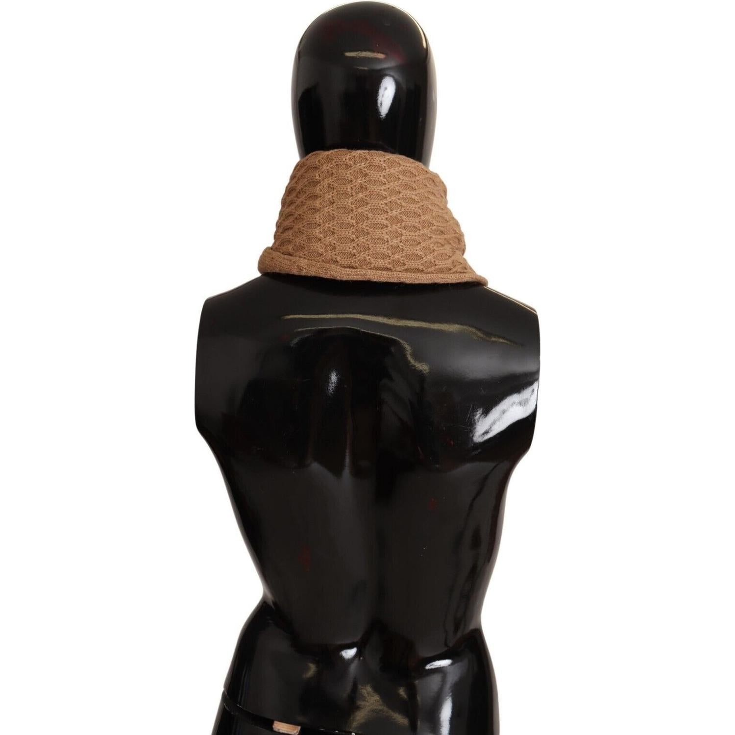 وشاح محبوك أنيق باللون البني الداكن من دولتشي آند غابانا