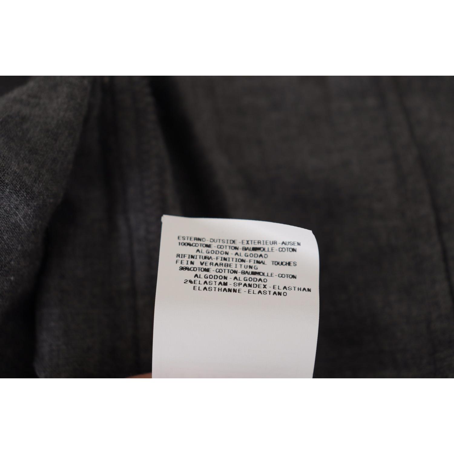 قميص رسمي أنيق من القطن باللون الرمادي بأزرار أمامية