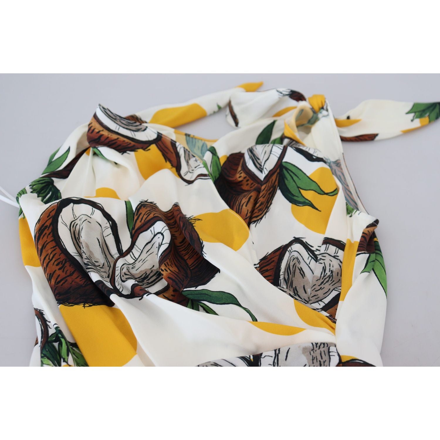 فستان قصير أنيق من الحرير الأبيض من دولتشي آند غابانا