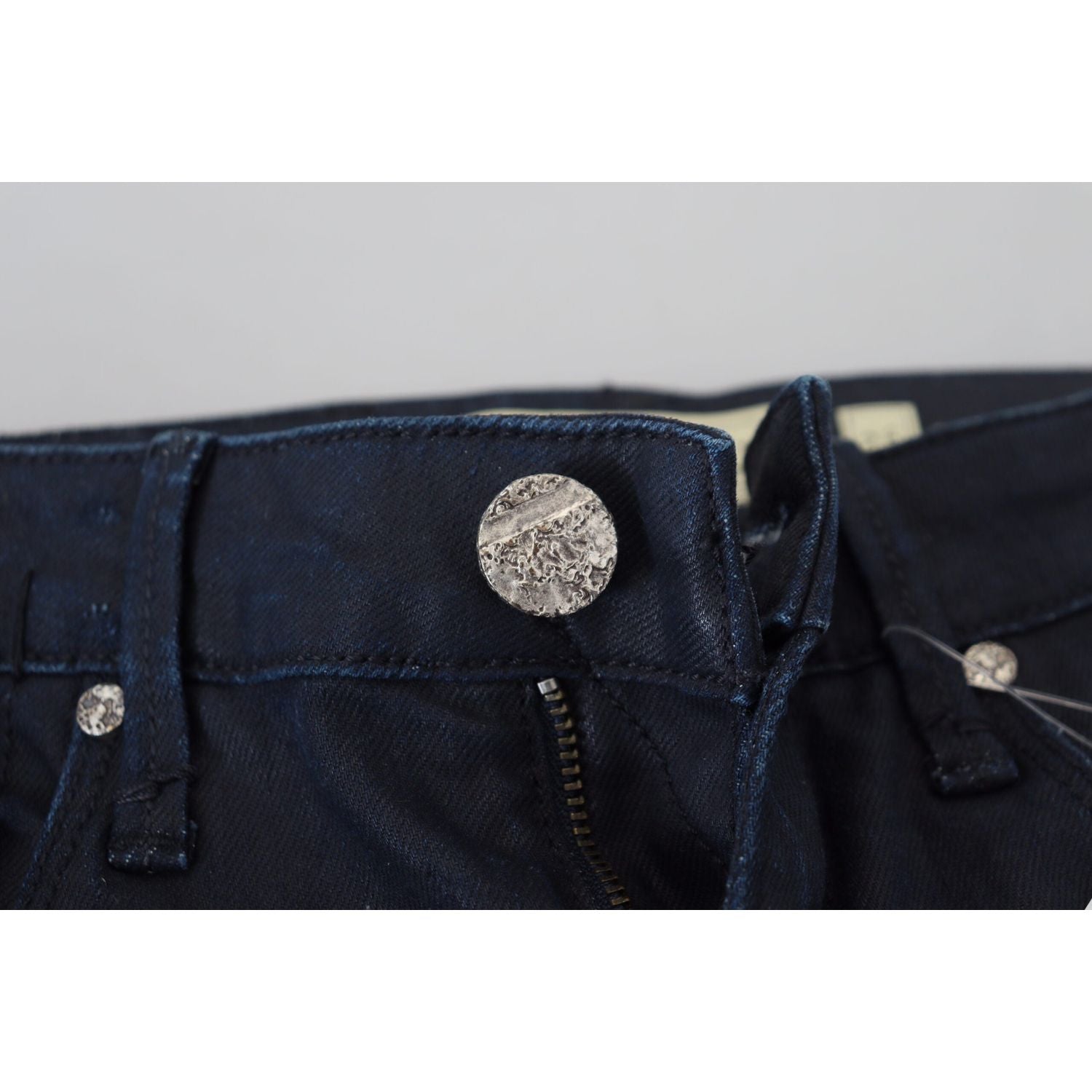 بنطلون جينز Acht Chic بخصر منخفض وقصة ضيقة باللون الأزرق