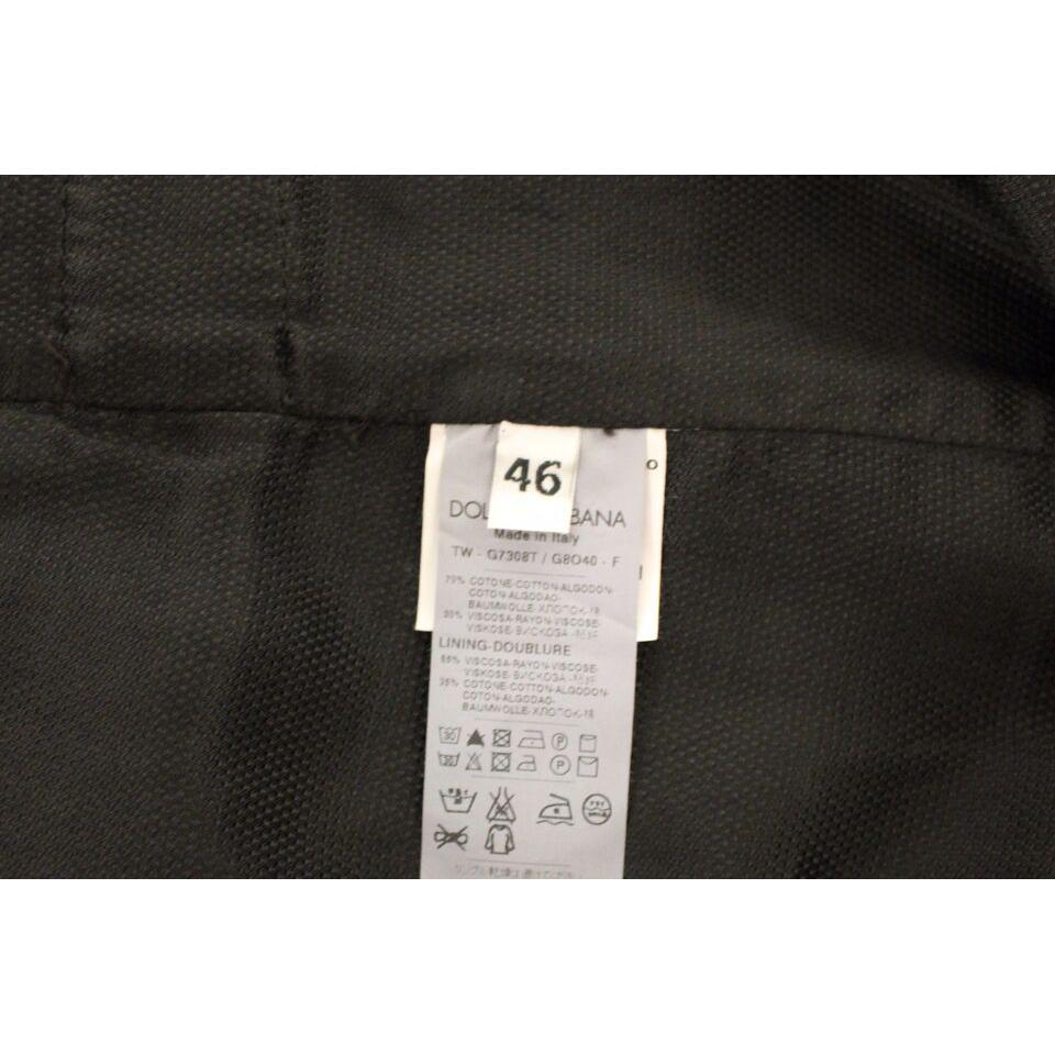 سترة أنيقة باللون الأسود من دولتشي آند غابانا