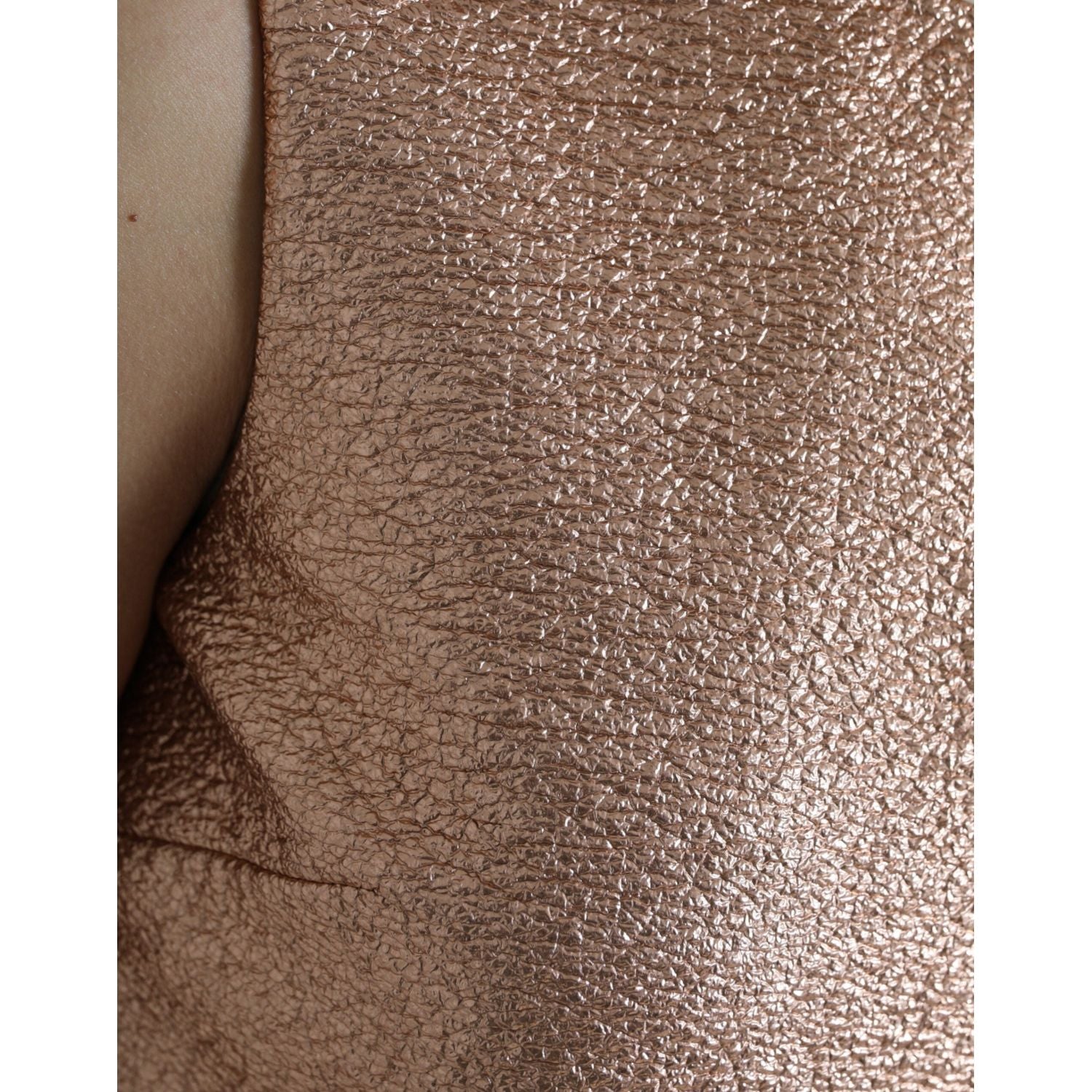 فستان قصير أنيق باللون الوردي المعدني من دولتشي آند غابانا