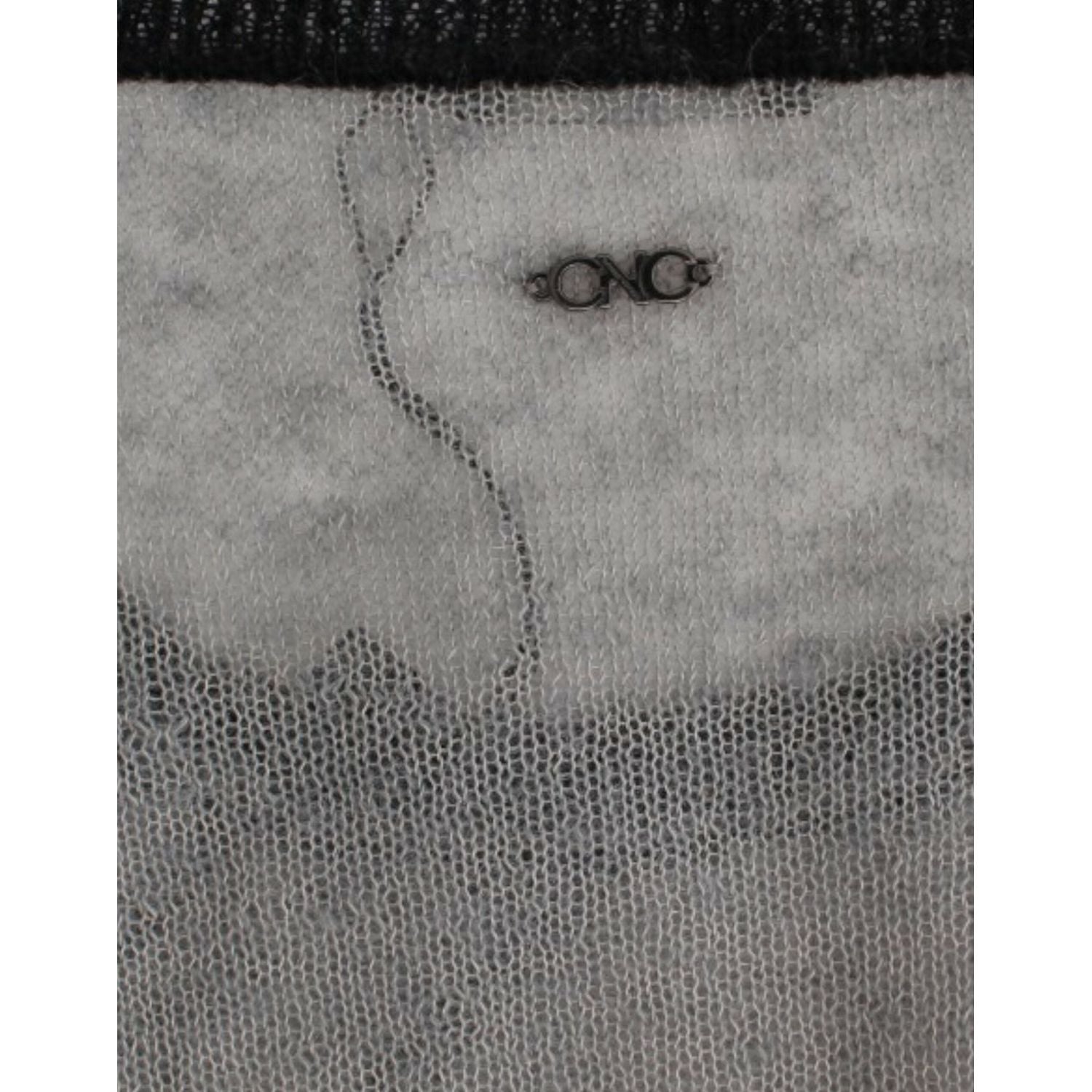 别致的不对称缀饰针织毛衣