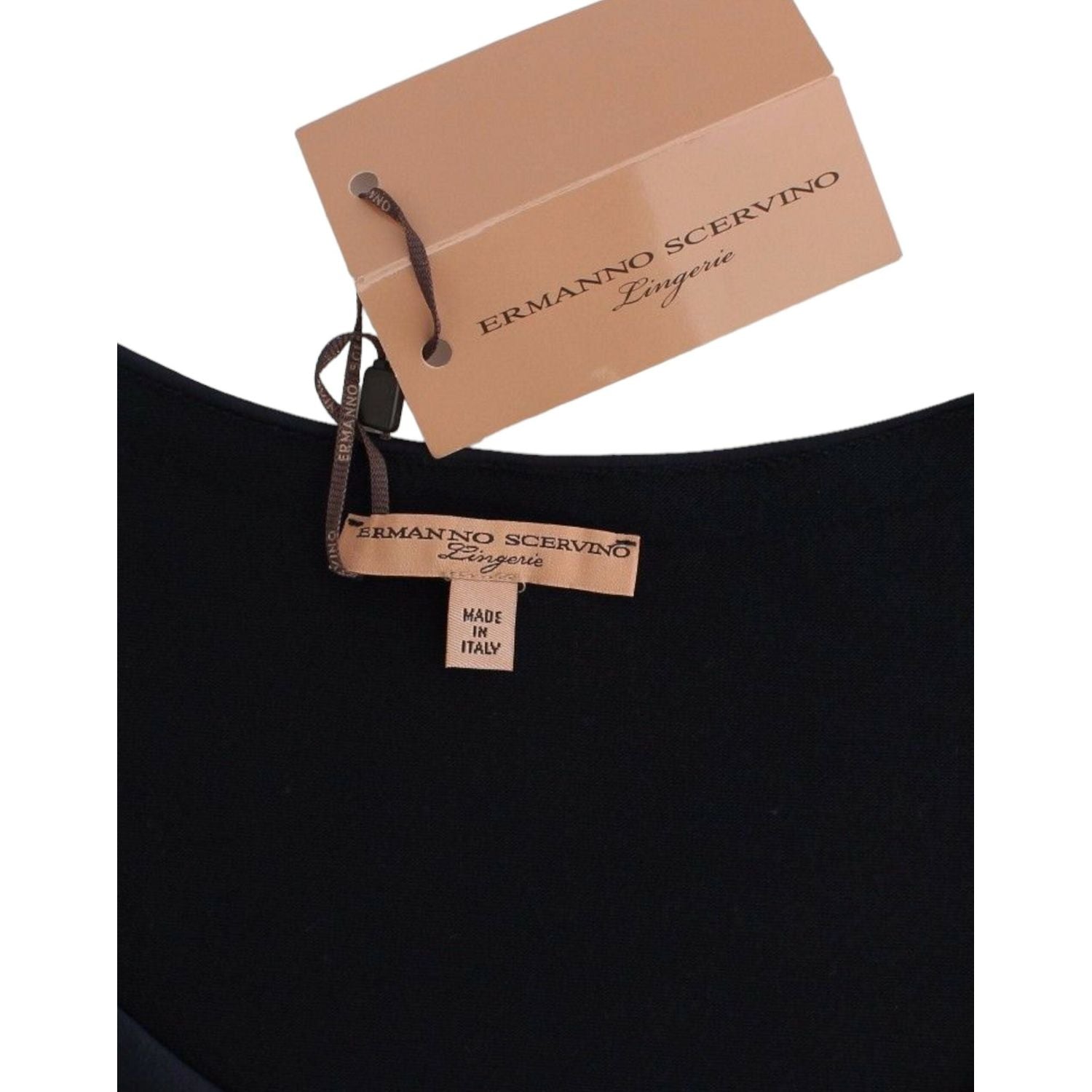 بلوزة دانتيل أنيقة بأكمام طويلة من Ermanno Scervino