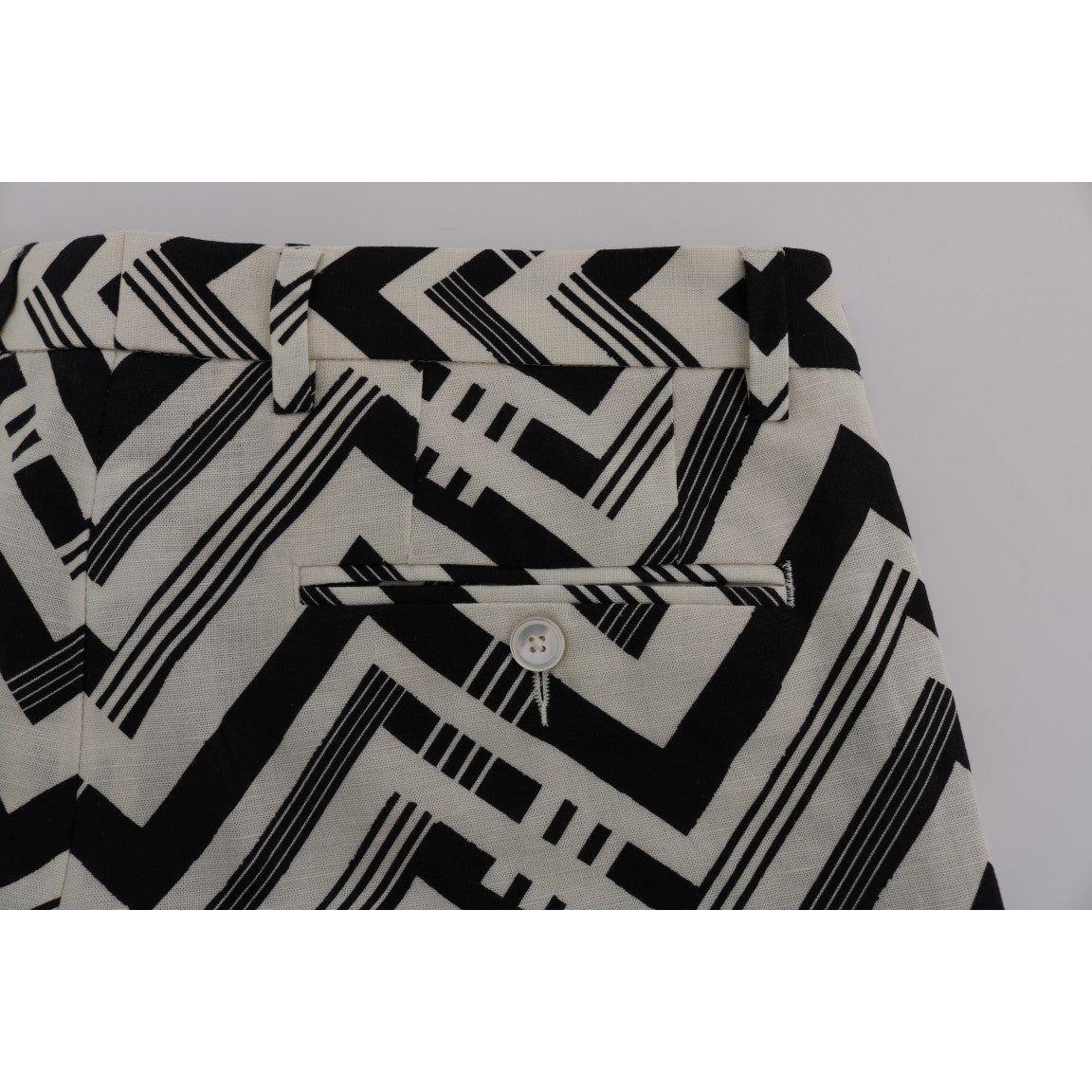 شورت قصير مخطط يصل إلى الركبة من دولتشي آند غابانا