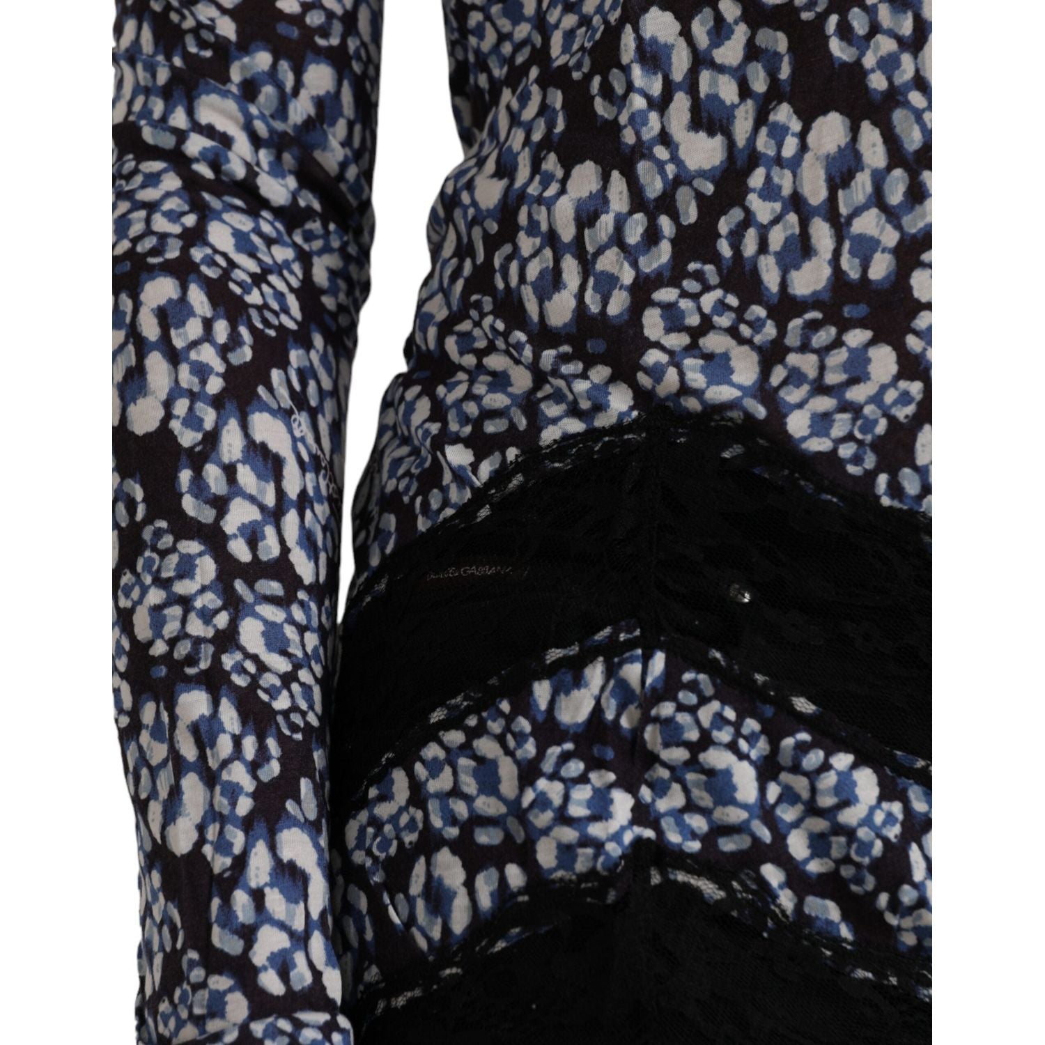 ملابس داخلية بلوزة بأكمام طويلة من الدانتيل باللون الأزرق من Just Cavalli