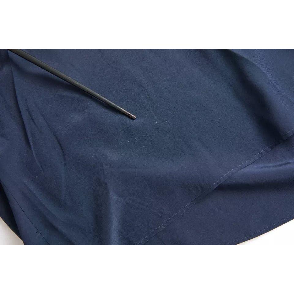 بلوزة دولتشي آند غابانا ذات الياقة أسكوت بأكمام طويلة باللون الأزرق