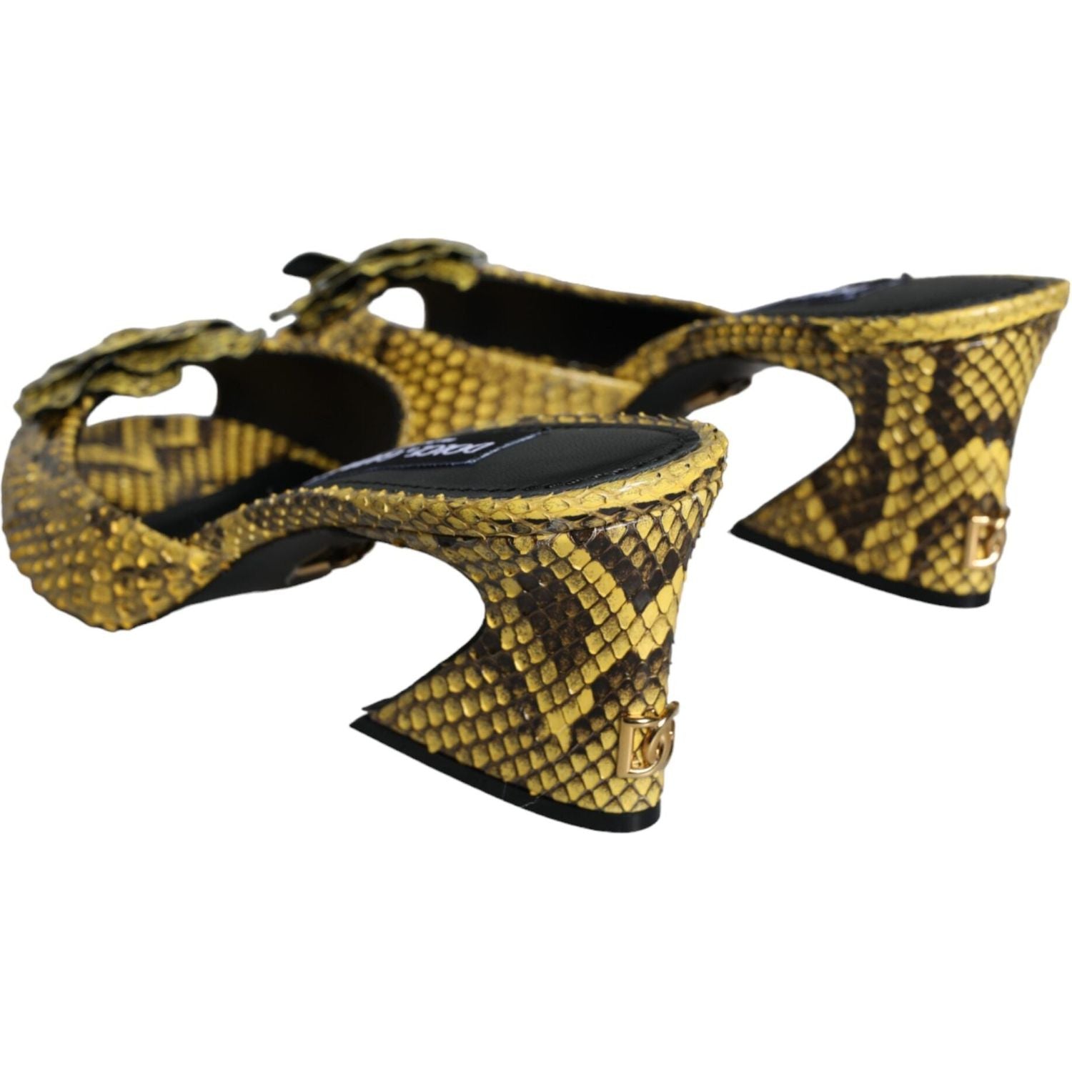 حذاء دولتشي آند غابانا بكعب سميك من الجلد الأصفر