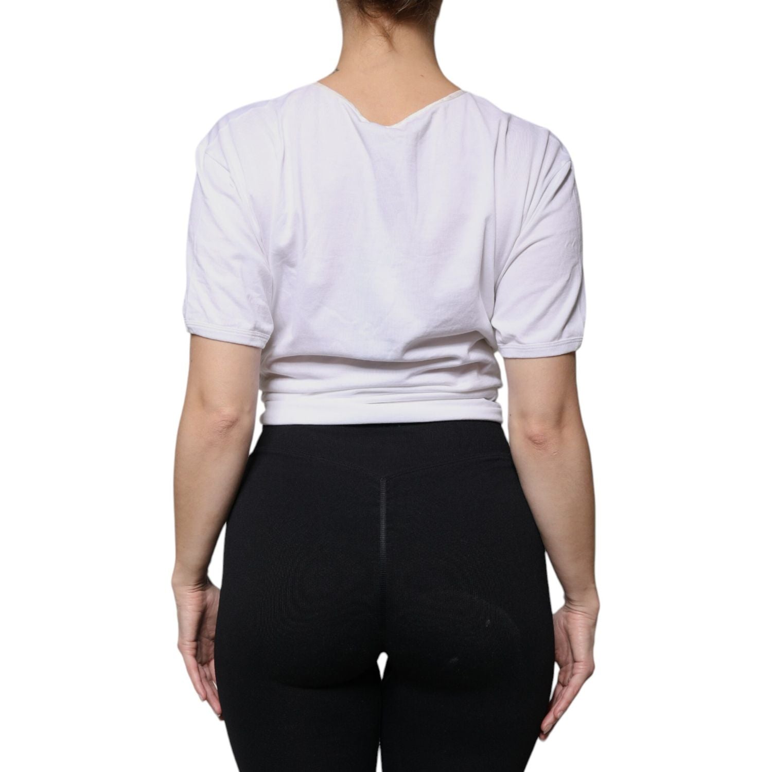 Front view with bag zipped and handles upright.