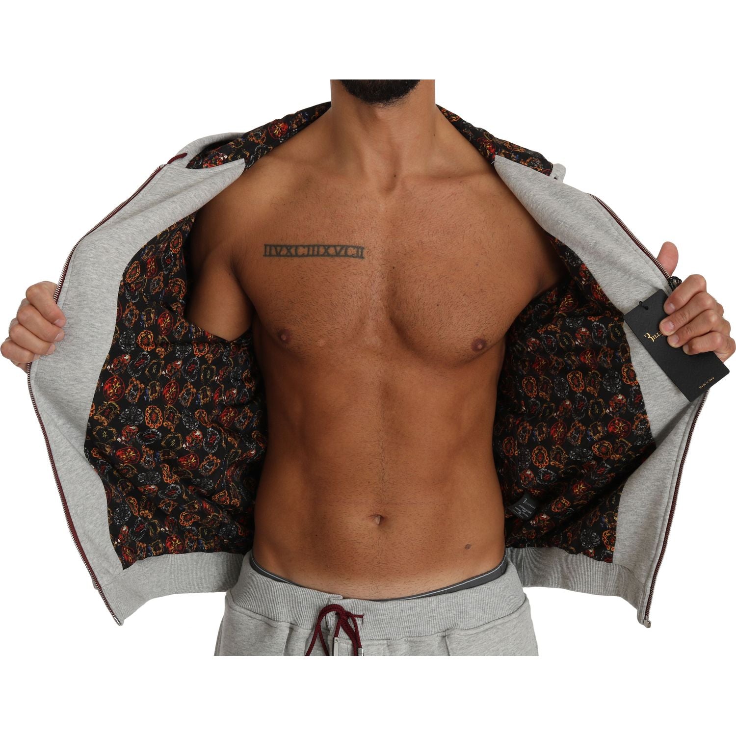 طقم بدلة رياضية رمادية أنيقة بغطاء رأس من Billionaire Italian Couture