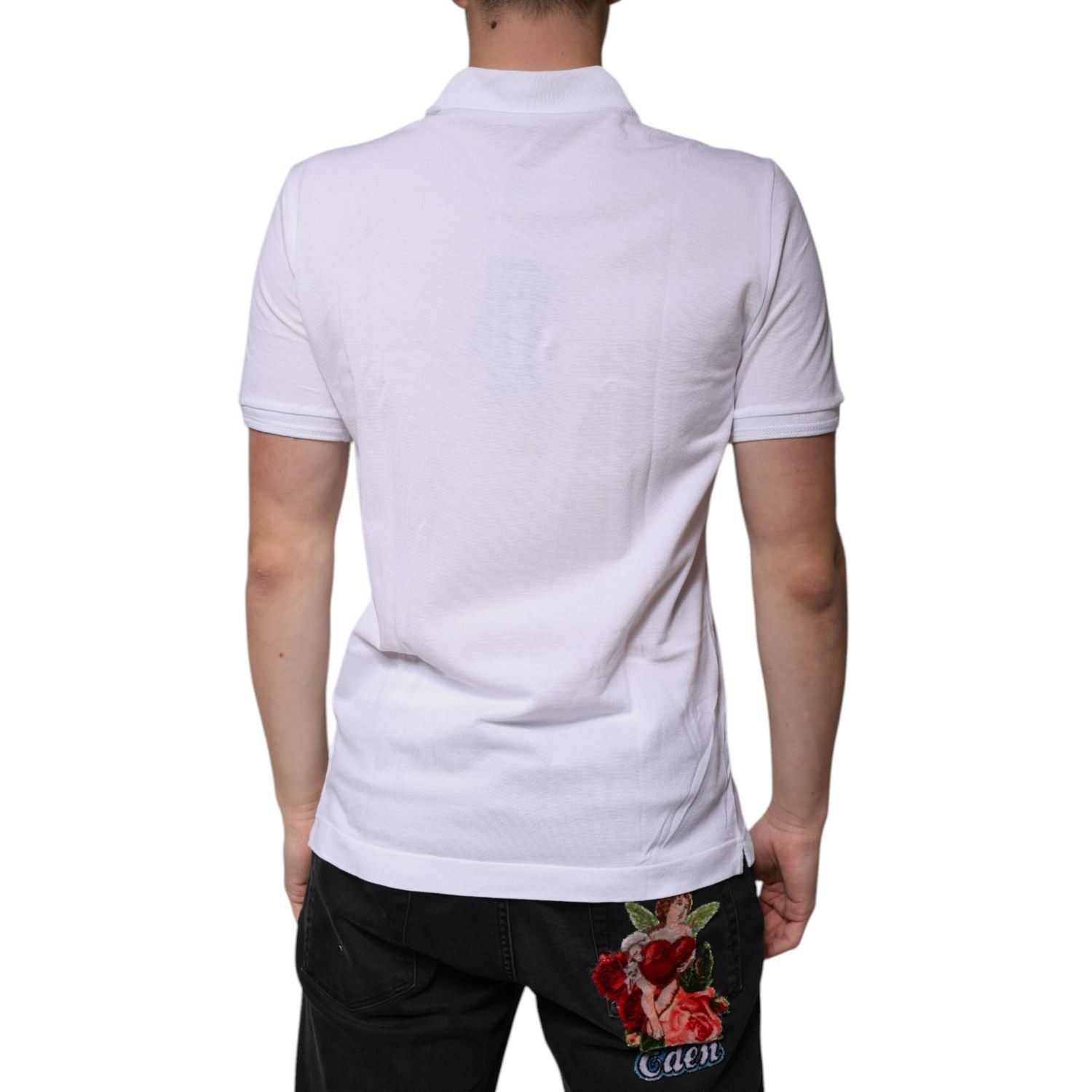 Front view with bag zipped and handles upright.