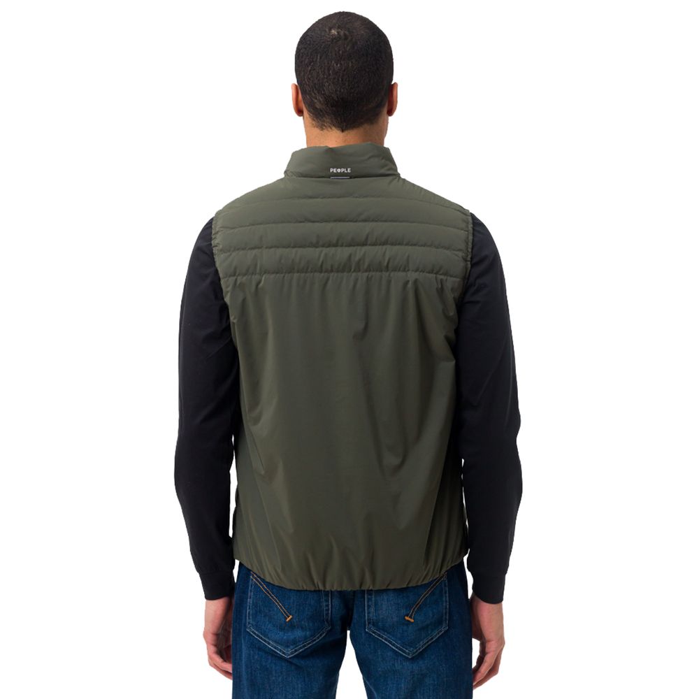Front view with bag zipped and handles upright.