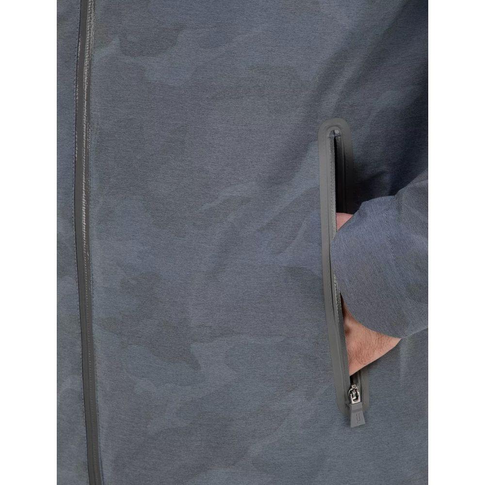 Front view with bag zipped and handles upright.