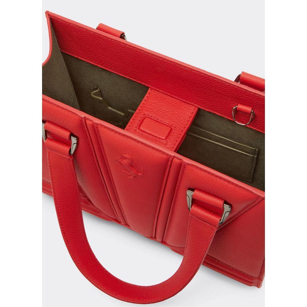 Front view with bag zipped and handles upright.