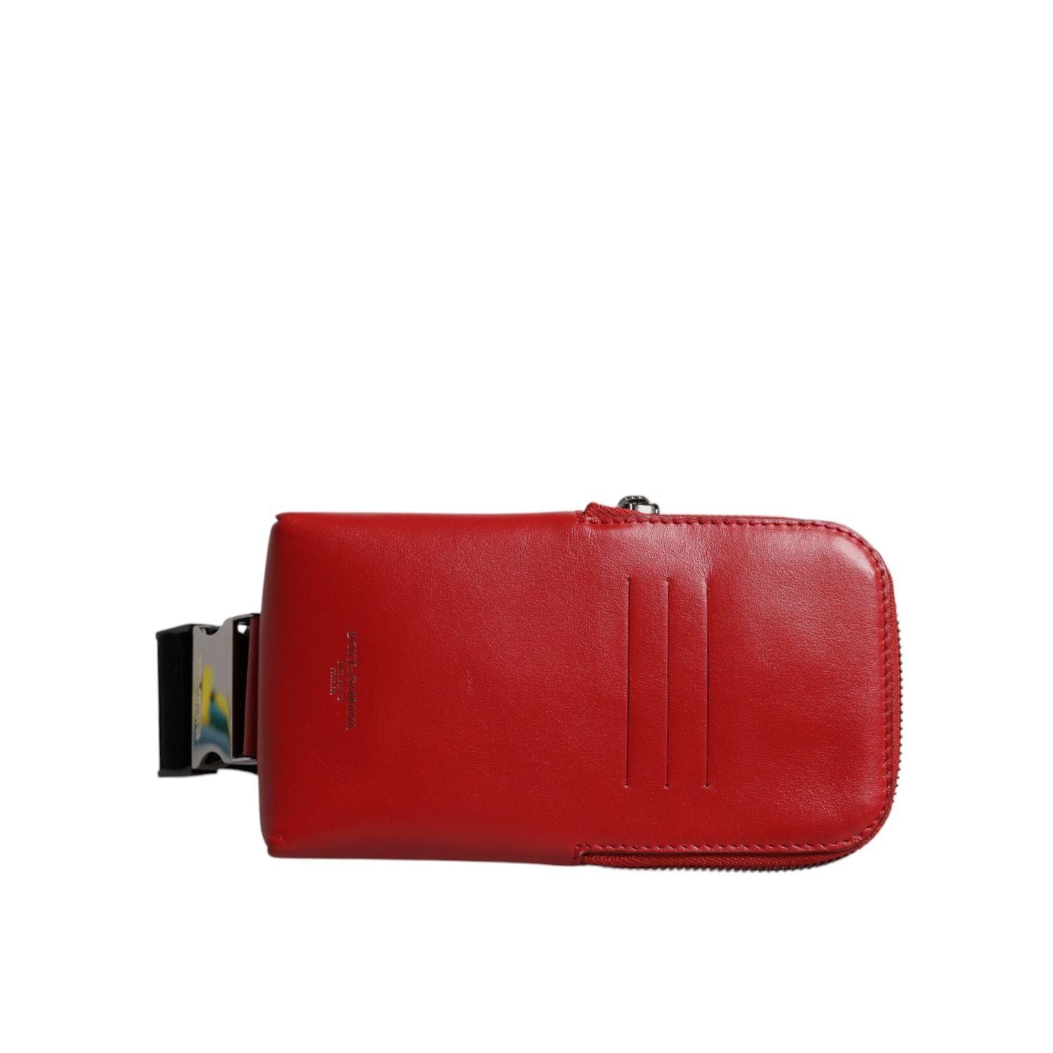 Front view with bag zipped and handles upright.