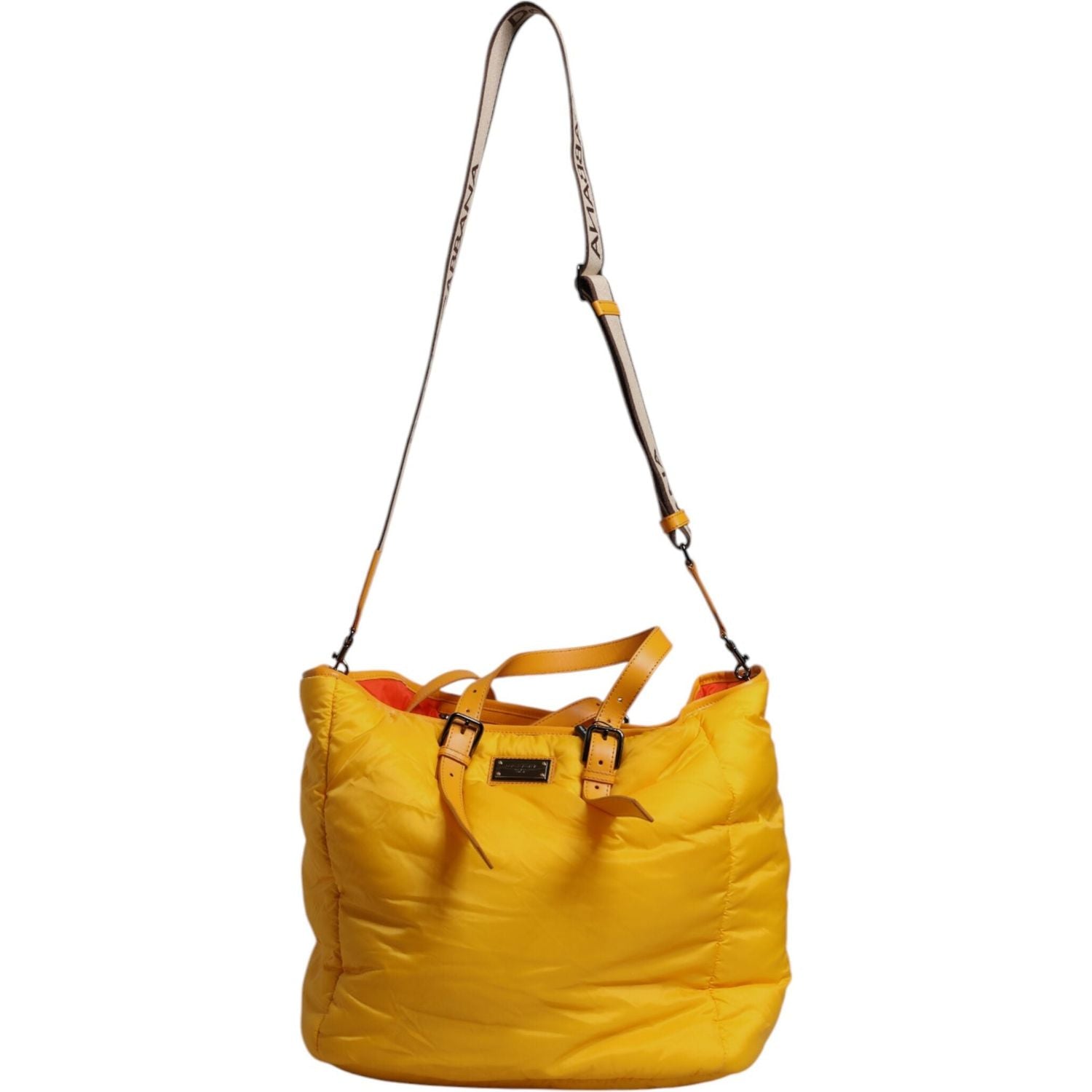Front view with bag zipped and handles upright.