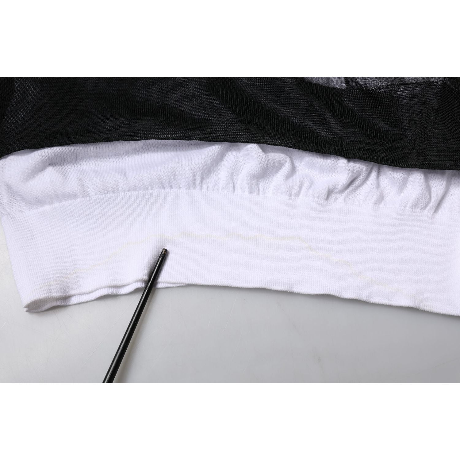 Dolce & Gabbana Black White Logo Knitted Pullover Sweater