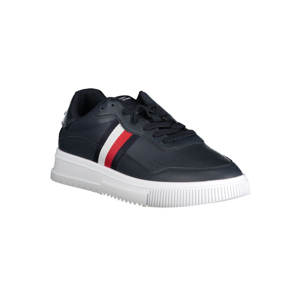 Tommy Hilfiger Blue Leather Men Sneaker with iconic embroidery and contrasting details for stylish and comfortable wear.
