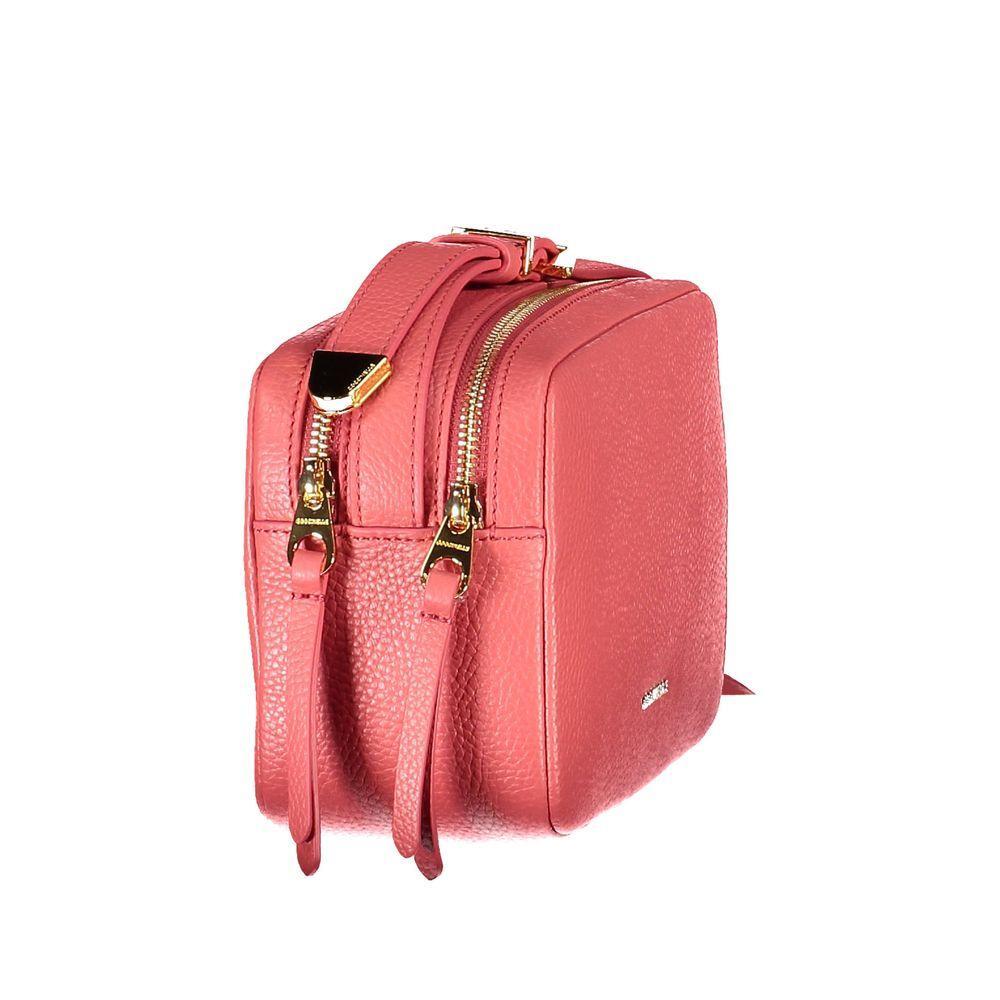 Front view with bag zipped and handles upright.