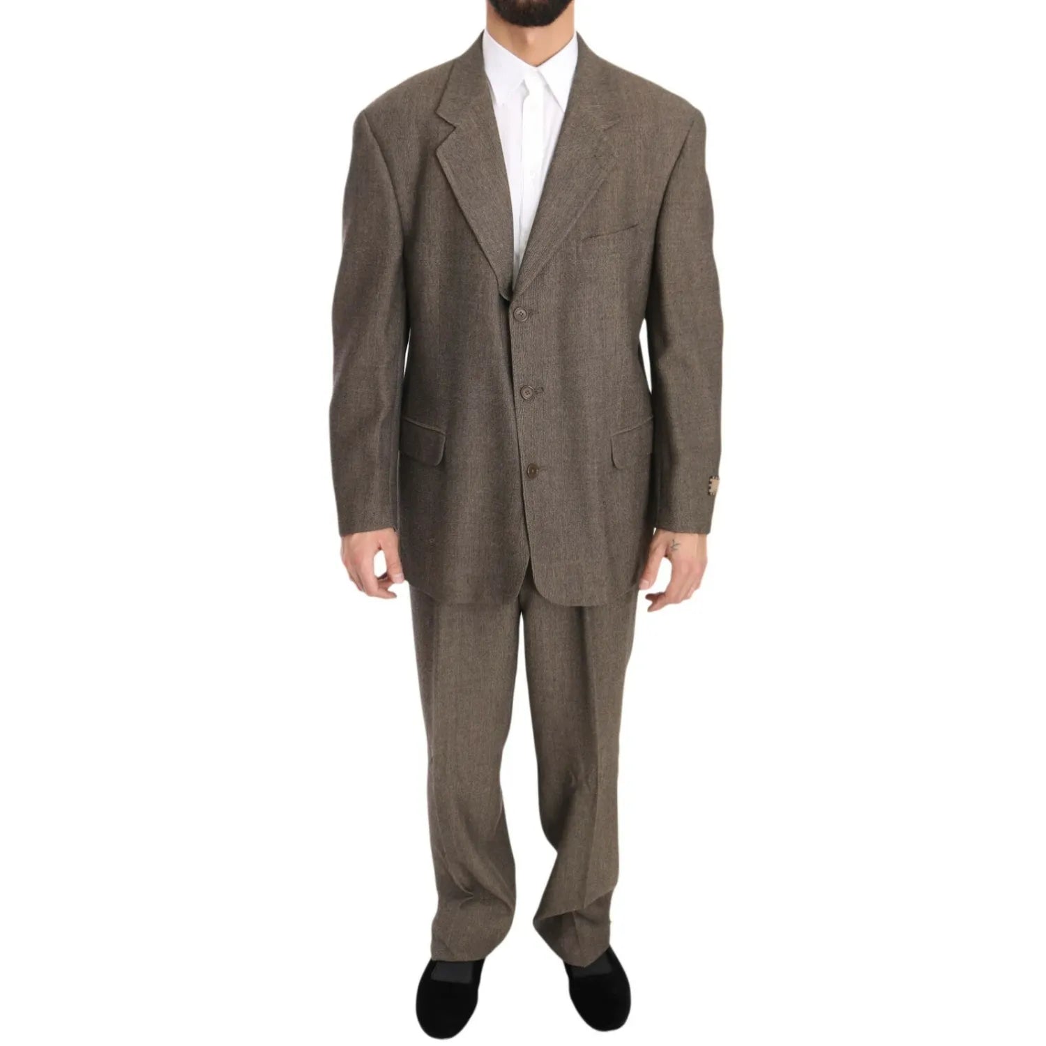 Front view with bag zipped and handles upright.