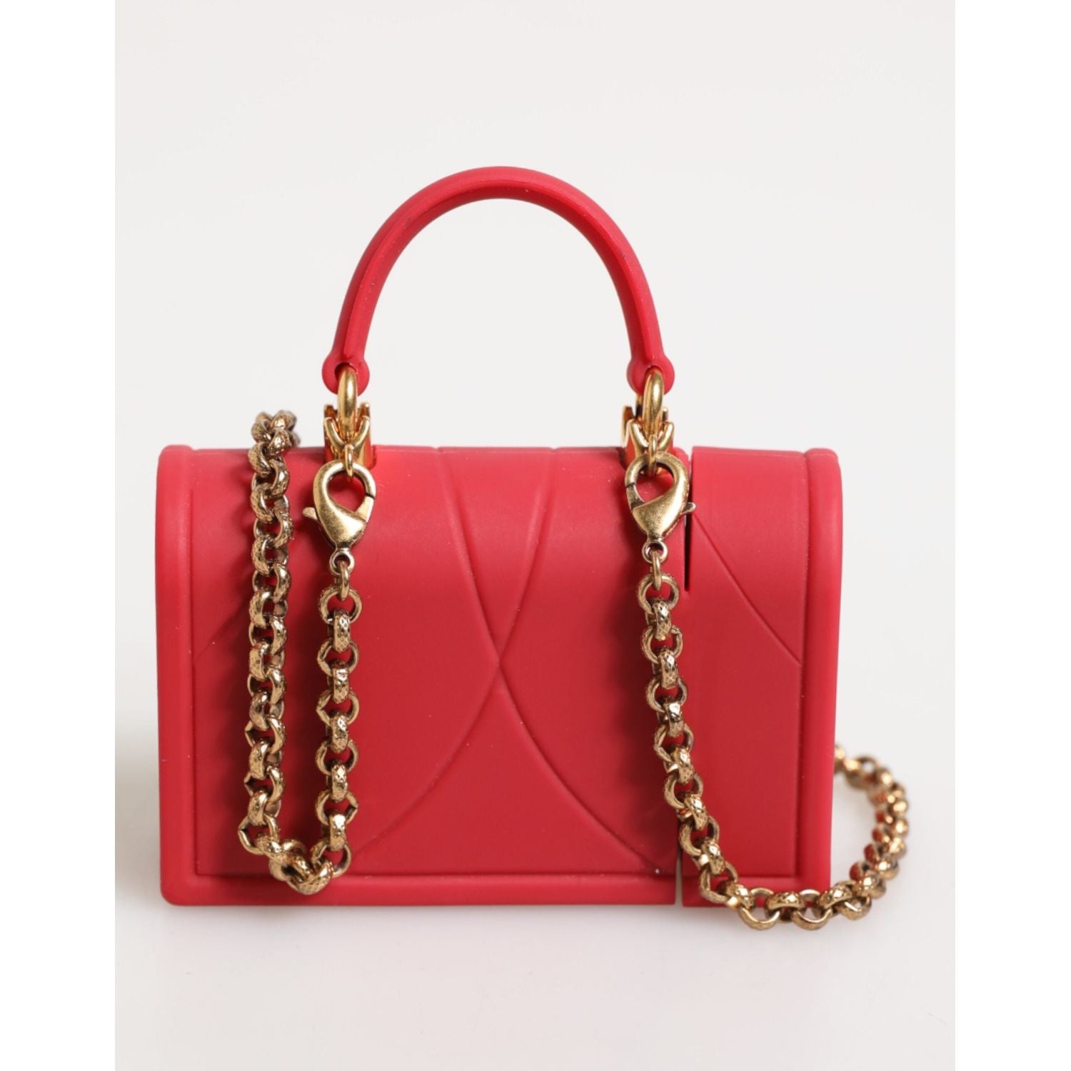 Front view with bag zipped and handles upright.