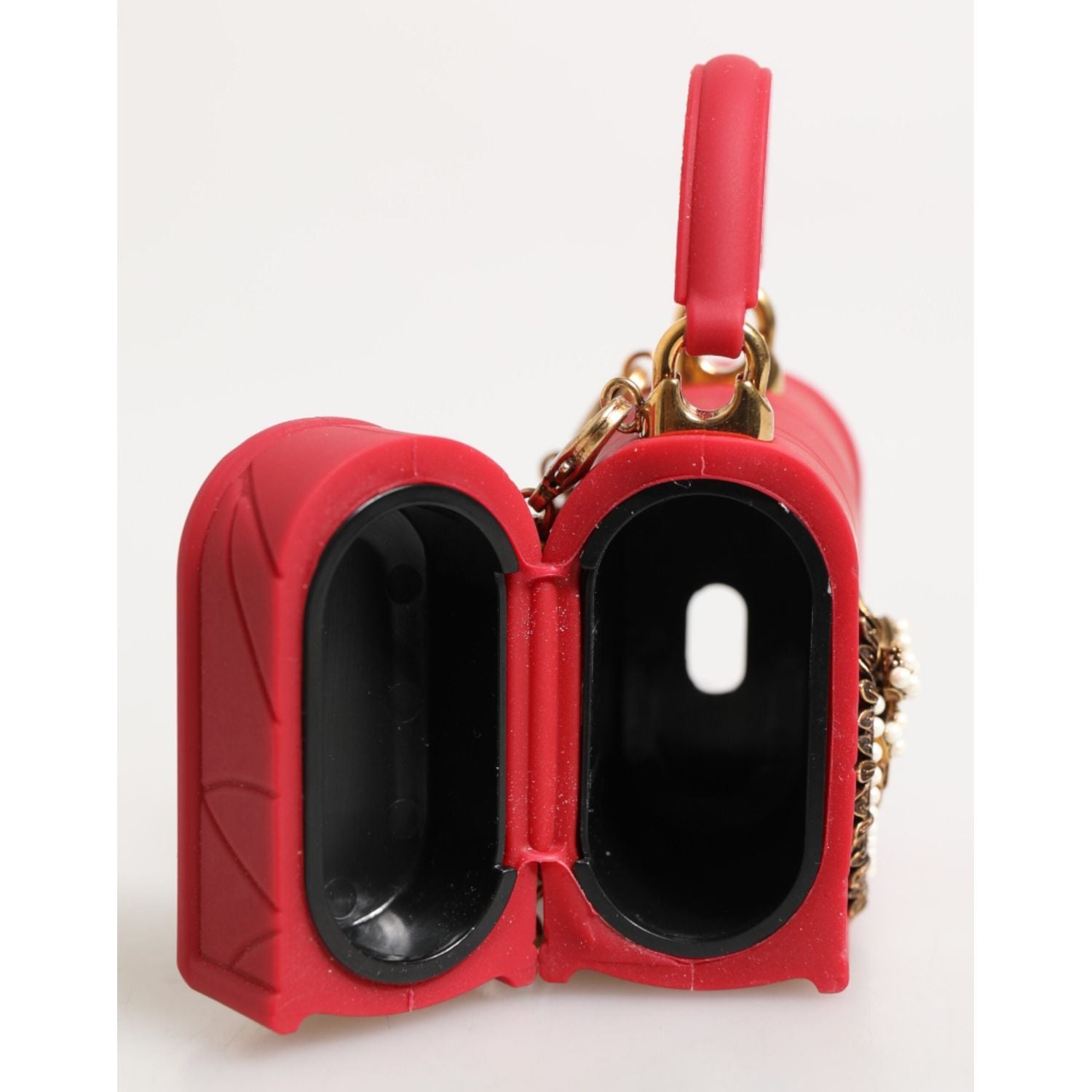 Front view with bag zipped and handles upright.