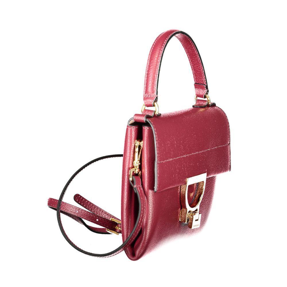 Front view with bag zipped and handles upright.