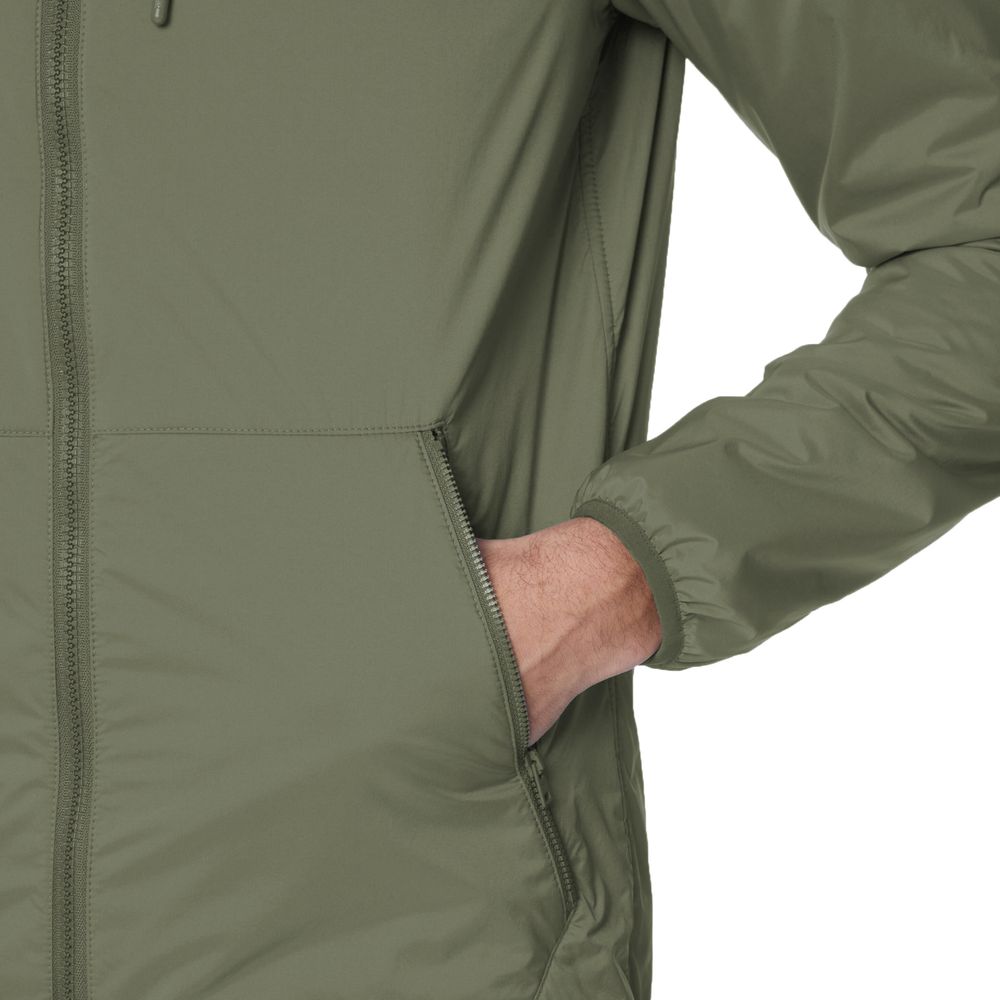 Front view with bag zipped and handles upright.