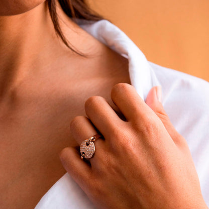 AN JEWELS JEWELRY Mod. AL.RJT01RC-7 ring on woman's hand, elegant design.