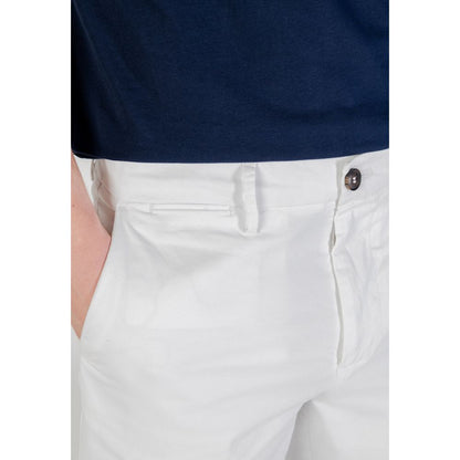 Close-up of Borghese White Cotton Bermuda Shorts showcasing pocket and button details.