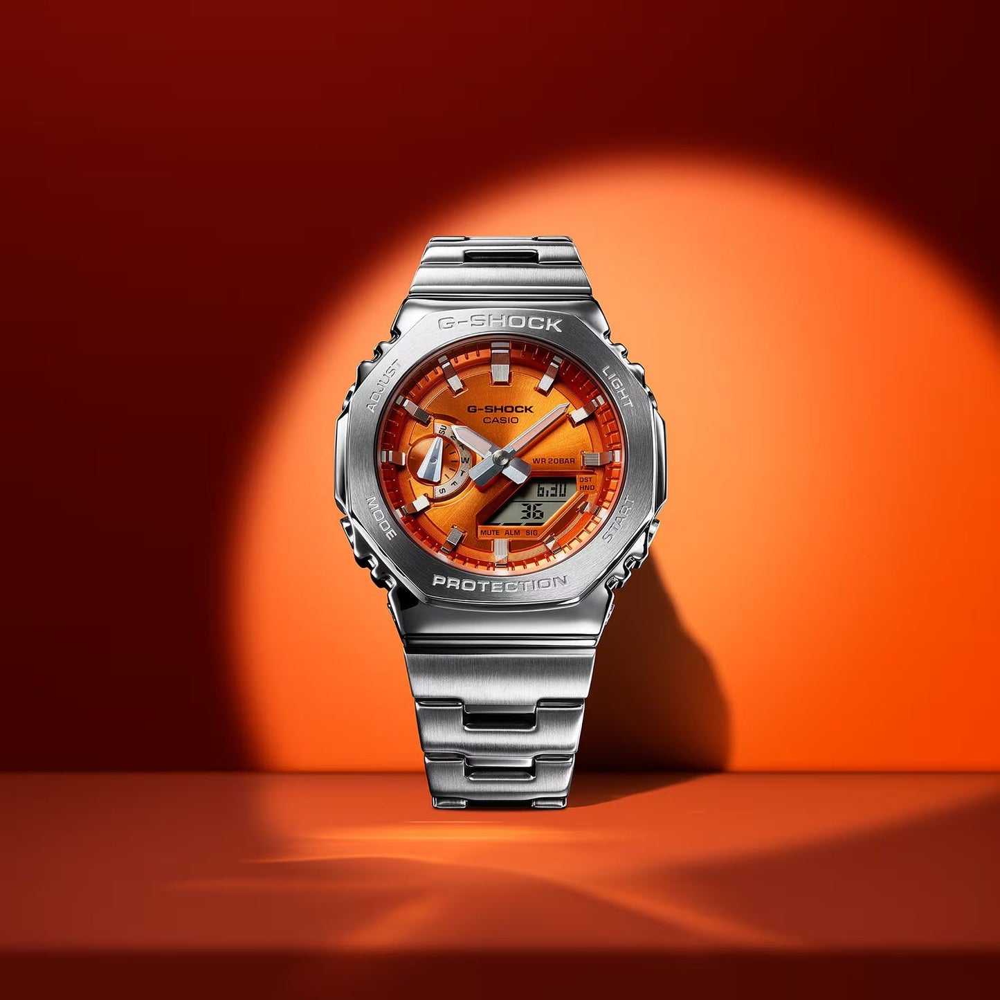 CASIO G-SHOCK Mod. OAK G-STEEL VIVID ORANGE wristwatch, 20 ATM water resistant, 44.5mm stainless steel, resin case, quartz movement.