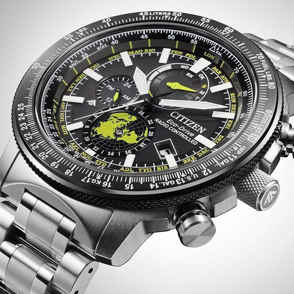 CITIZEN MOD. PROMASTER GEO TREKKER watch with stainless steel band and detailed black dial showing world time and compass features.