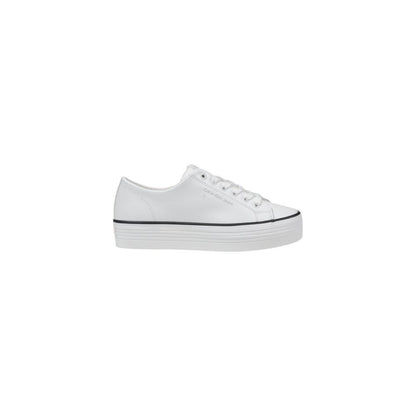 Calvin Klein Jeans Black And White Leather Platform Sneakers with lace-up closure and low-top design on a vulcanized sole.