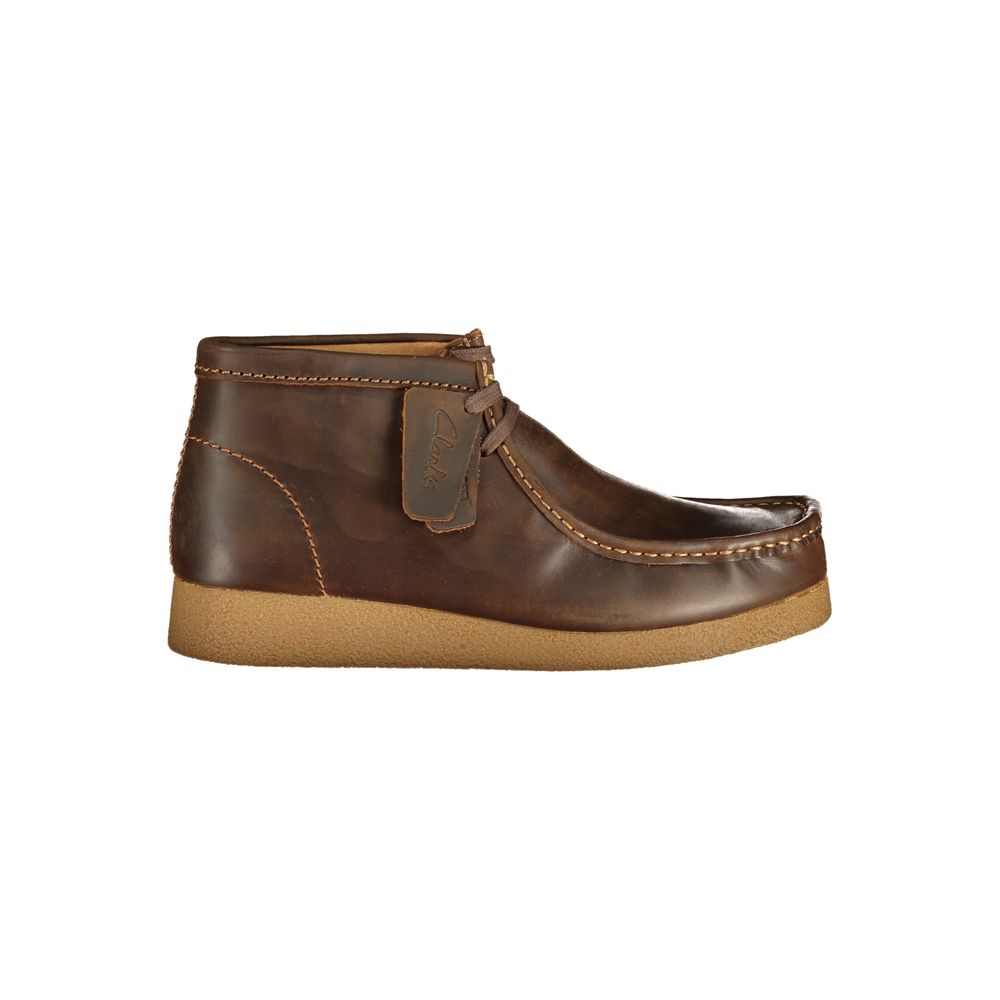Clarks Brown Leather Men Sneaker showcasing stylish design and durable craftsmanship, perfect for fashion-forward individuals.