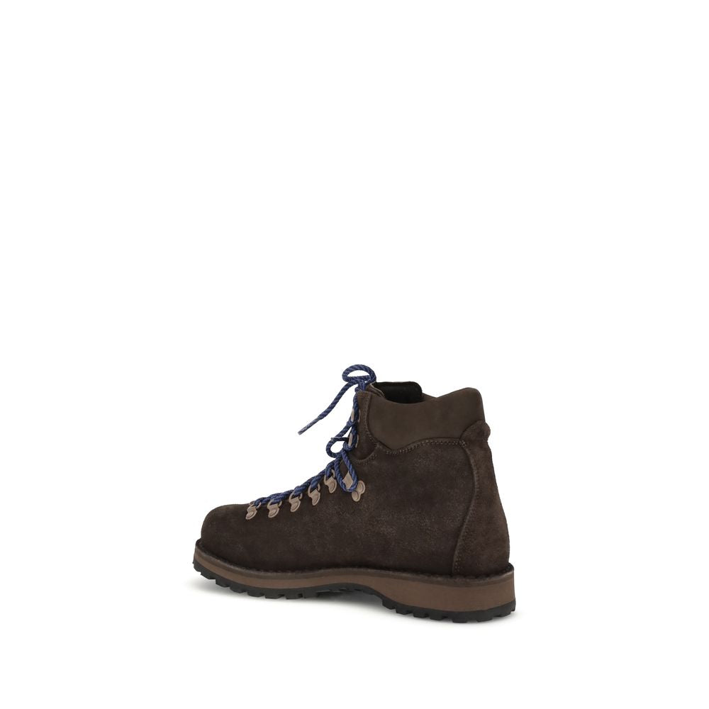 Diemme Roccia Vet Boots in brown suede, showcasing padded lining and lightweight sole for comfort on alpine and urban terrain.