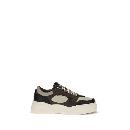 Fendi Black Calf Leather Bos Taurus Low Top Sneakers with paneled design and lace-up closure for stylish comfort