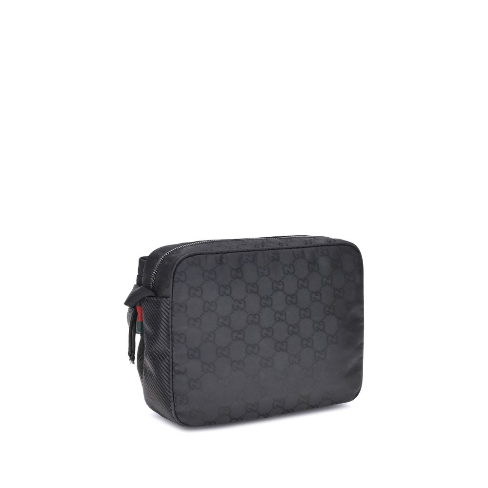 Front view with bag zipped and handles upright.