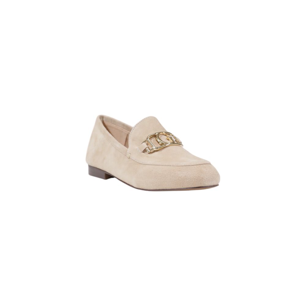 Guess Beige Leather Platform Pumps with metallic logo detail on suede loafers for women, offering elegance and comfort.