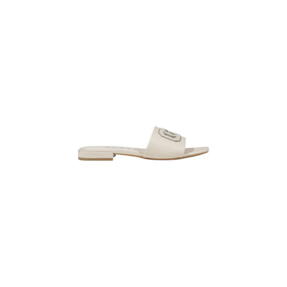 Guess Cream Leather Sandals with logo plaque, women's summer footwear, high-quality leather, trendy design, side view image.